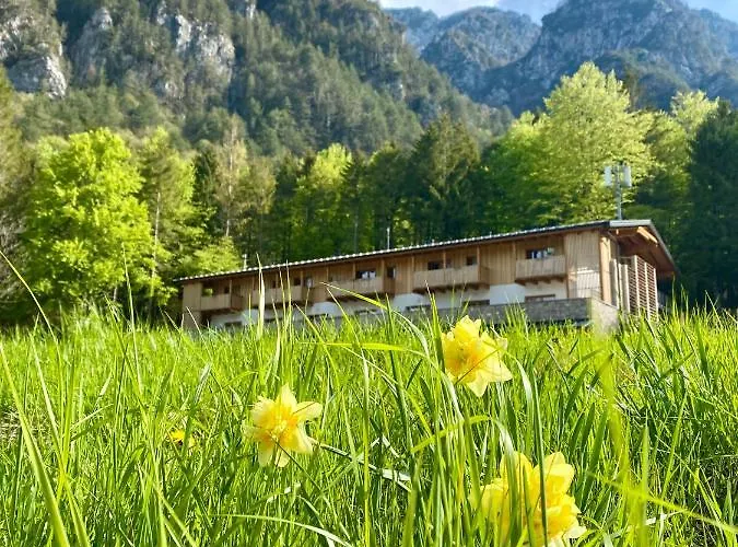 Rifugio Pian Dei Ciclamini